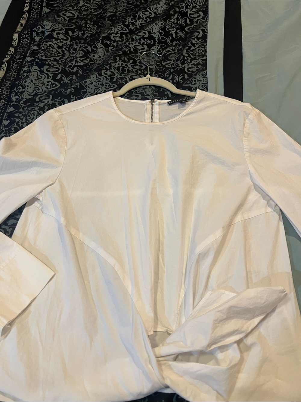 ANTONIO MELANI White Long-Sleeve Twist Front Tunic